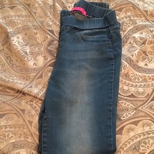 jeans size small in juniors